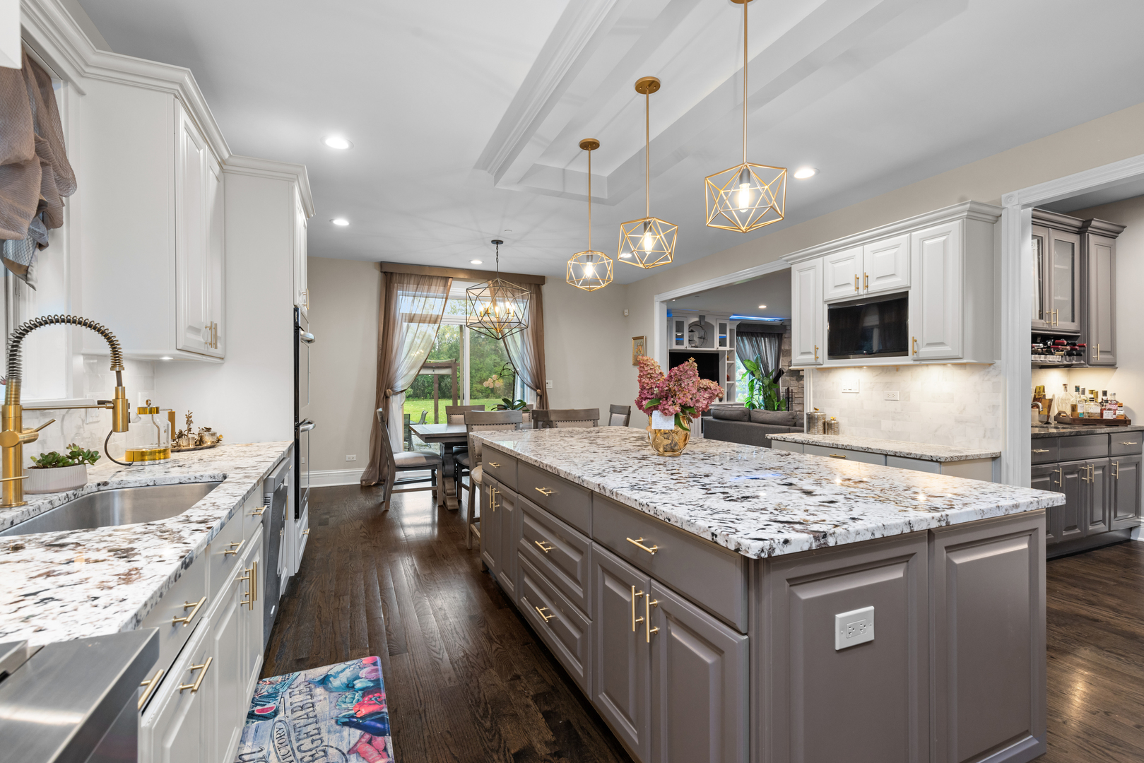 676 Greenwood Road Northbrook, IL 60062 - Photo 6 of 36 Gallery Image 6