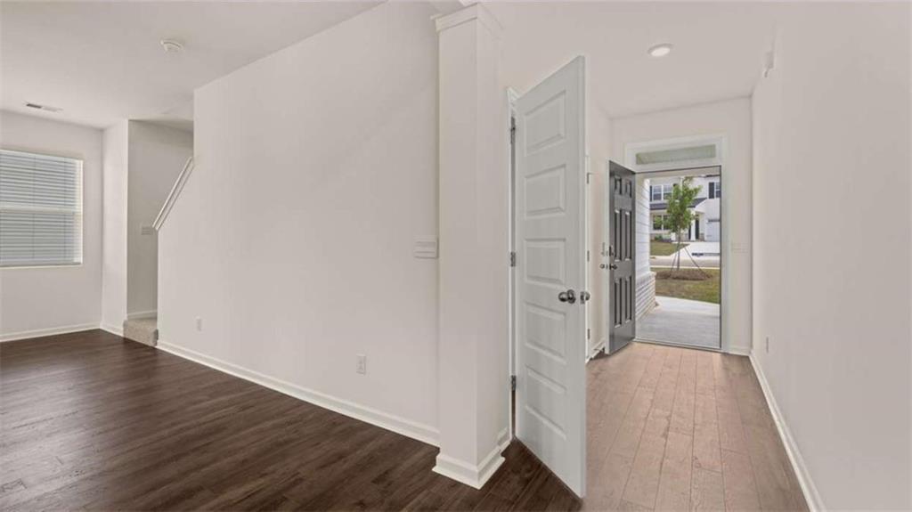 302 Friendship Oak Way Hampton, GA 30228 - Photo 3 of 34