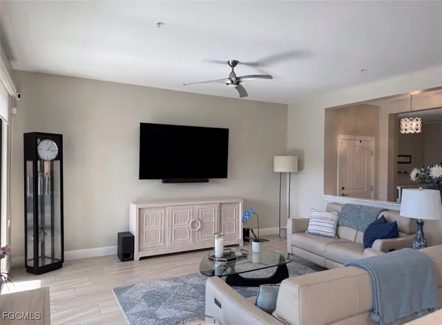 $3,100 | 15156 Palmer Lake Circle, Unit 103, Naples, FL 34109