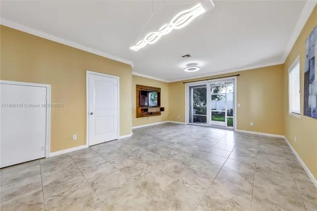 $3,000 | 346 Northeast 47th Place, Deerfield Beach, FL 33064