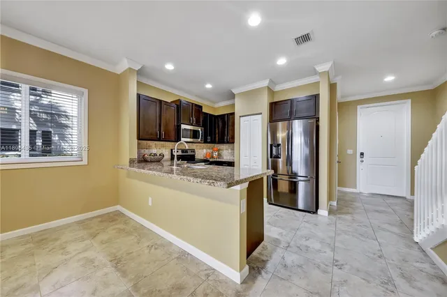 $3,000 | 346 Northeast 47th Place, Deerfield Beach, FL 33064