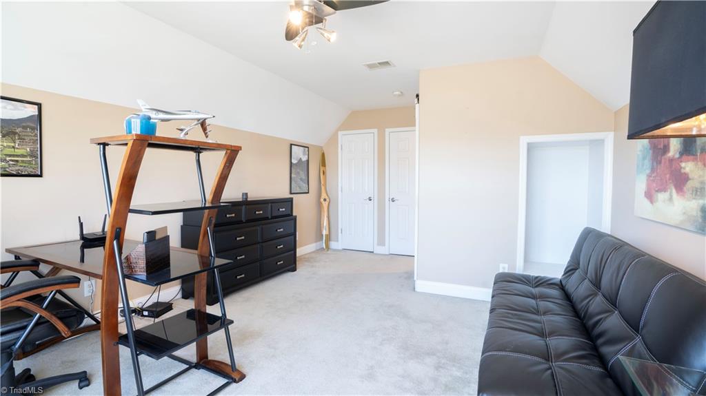 2731 Dandelion Drive High Point, NC 27265 - Photo 22 of 35