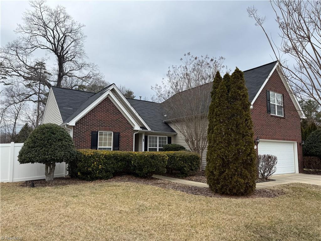 2731 Dandelion Drive High Point, NC 27265 - Photo 3 of 35