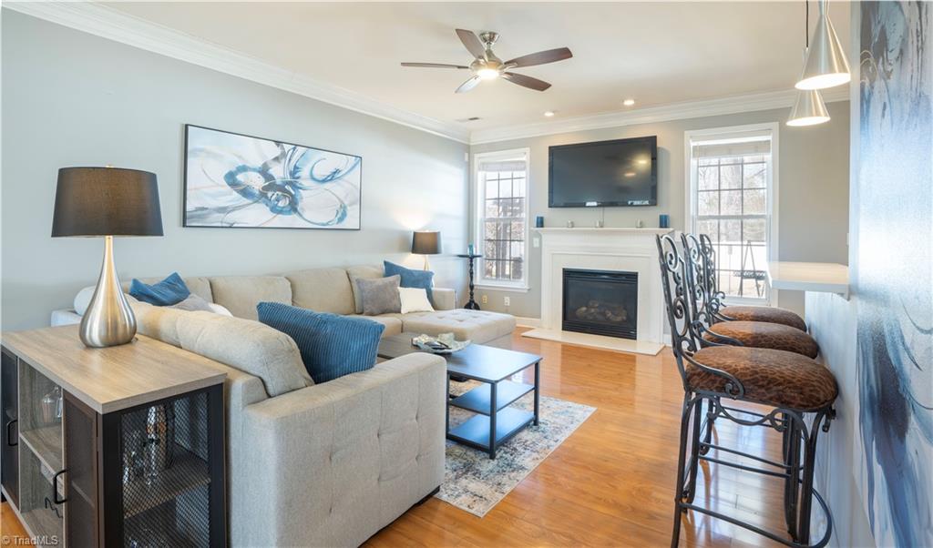 2731 Dandelion Drive High Point, NC 27265 - Photo 5 of 35