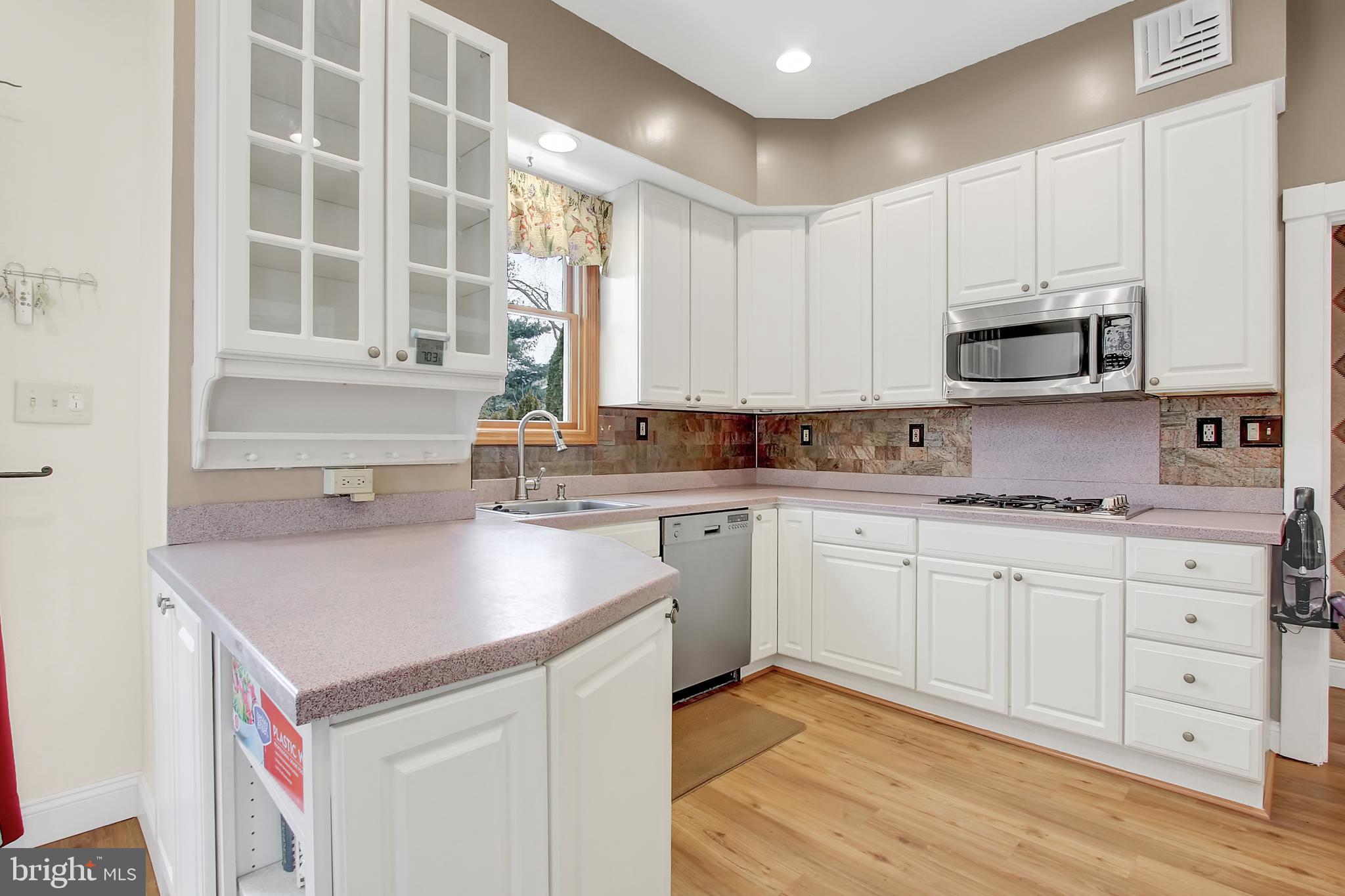 31 West Cherry Street Rising Sun, MD 21911 - Photo 12 of 35 Kitchen with swanson counters