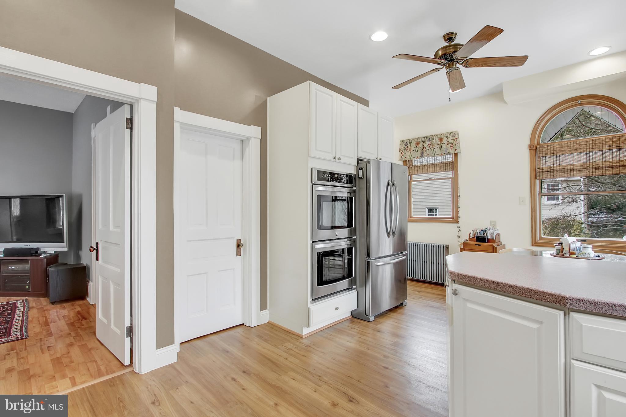 31 West Cherry Street Rising Sun, MD 21911 - Photo 13 of 35 Kitchen-ss appliances