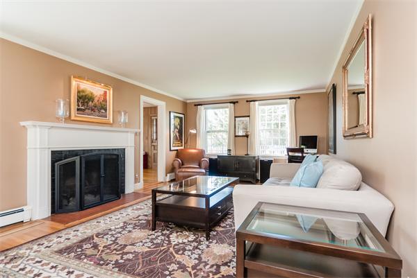 55 Nathan Road Newton, MA 02459 - Photo 3 of 12 Gallery Image 3