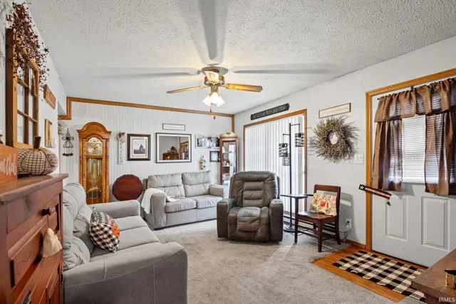 $185,000 | 728 Shakamak Court, Dayton, IN 47941