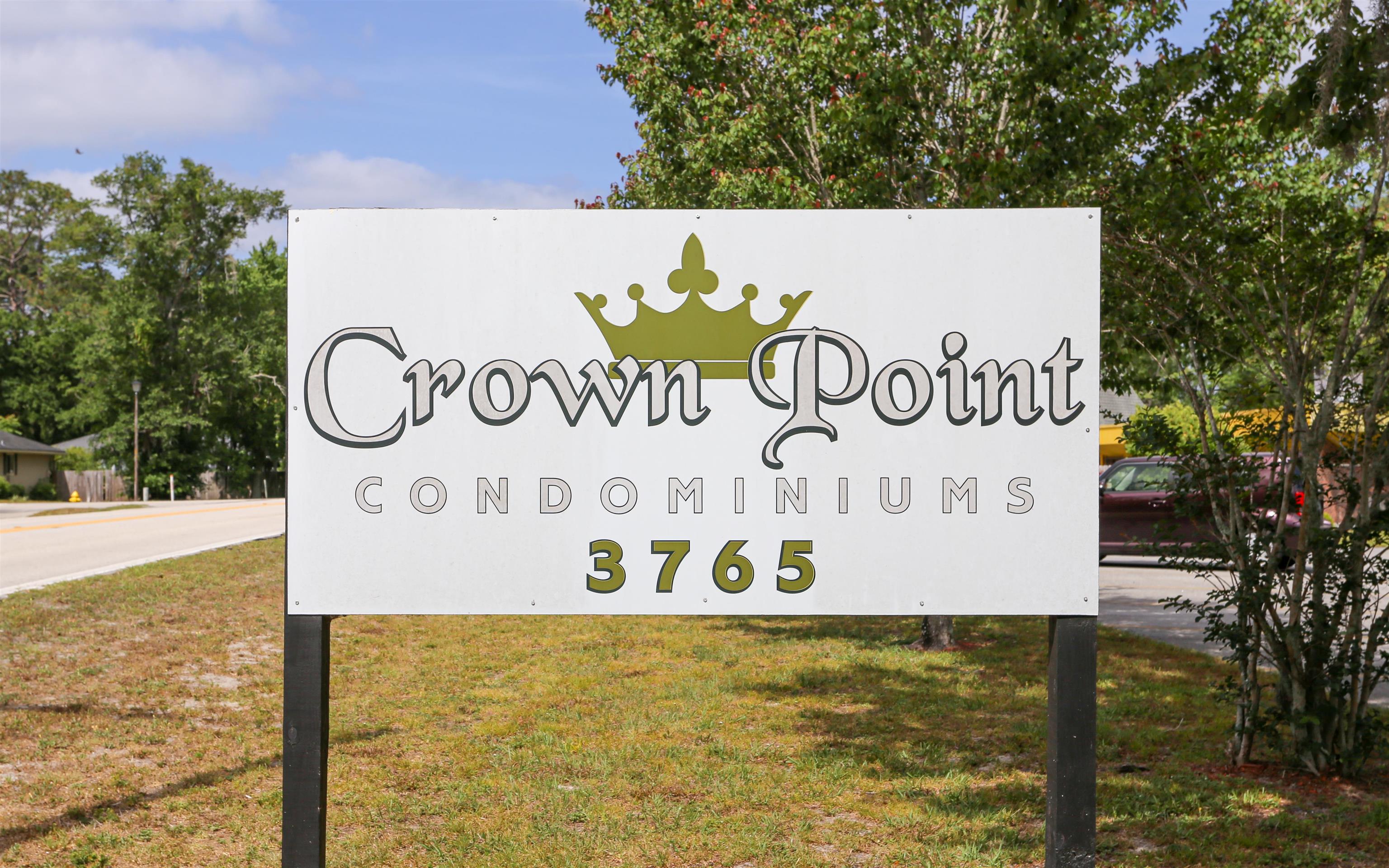 3765 Crown Point Road, Unit 4 Jacksonville, FL 32257 - Photo 3 of 27 a sign that is on the side of a building