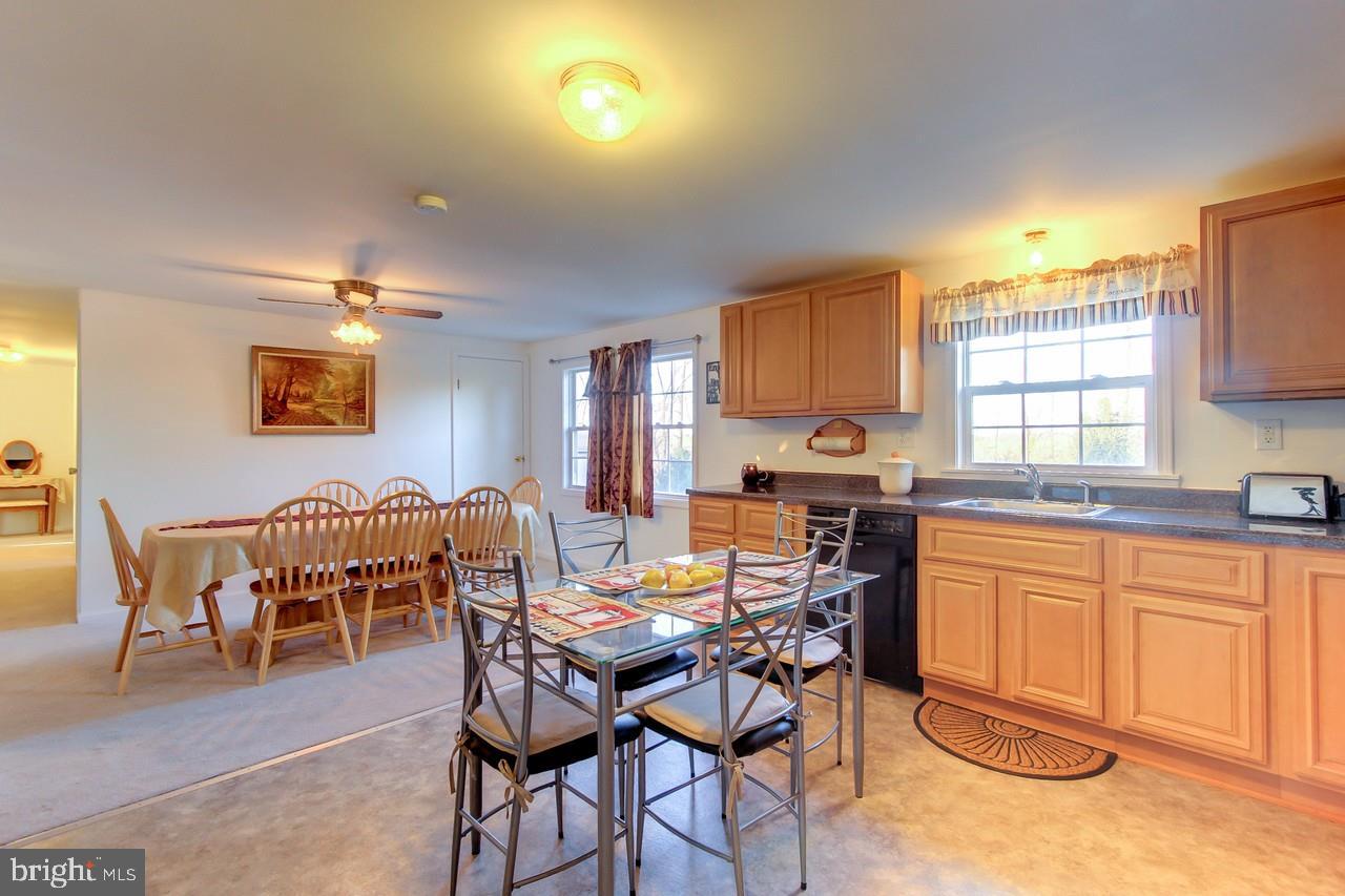 967 Trinity Road York, PA 17408 - Photo 10 of 24 Gallery Image 10