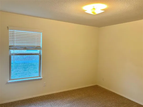 $2,195 | 448 Saguaro Drive, Fort Worth, TX 76052