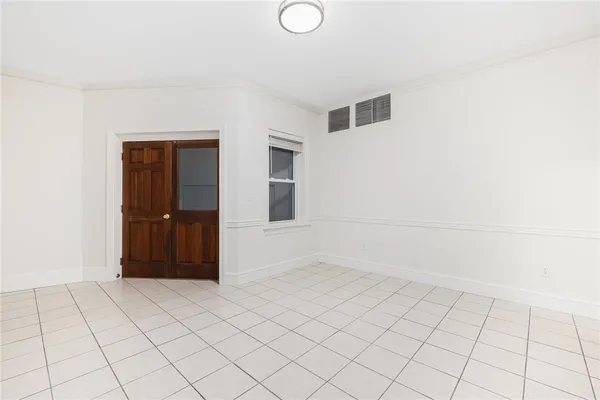 $2,400 | 54 Sutton Street, Unit 3, Providence, RI 02903