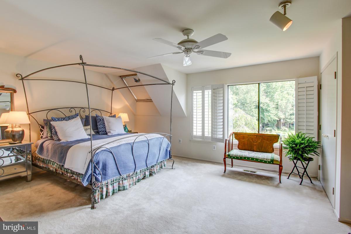 2016 Turtle Pond Drive Reston, VA 20191 - Photo 13 of 30 Master Bedroom Suite with full length lake views!