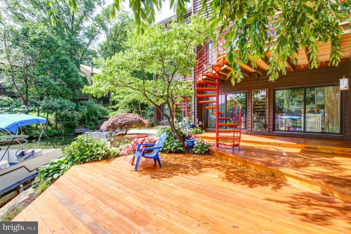 2016 Turtle Pond Drive Reston, VA 20191 - Photo 26 of 30 Tons of Outdoor entertaining space!