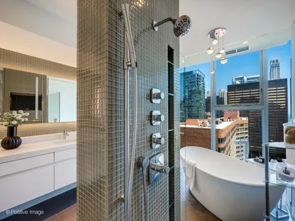 $1,279,000 | 550 North St Clair Street, Unit 2402, Chicago, IL 60611