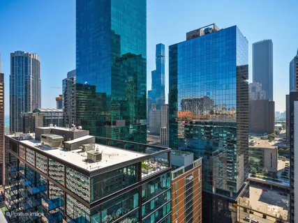 $1,279,000 | 550 North St Clair Street, Unit 2402, Chicago, IL 60611