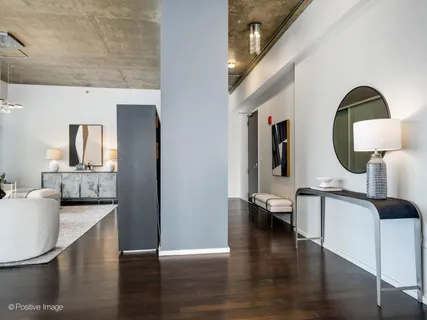 $1,279,000 | 550 North St Clair Street, Unit 2402, Chicago, IL 60611