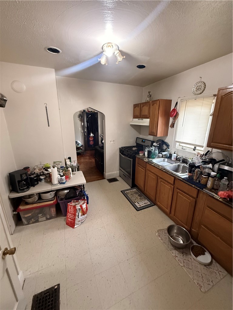 16 Manchester Street Rochester, NY 14621 - Photo 7 of 17