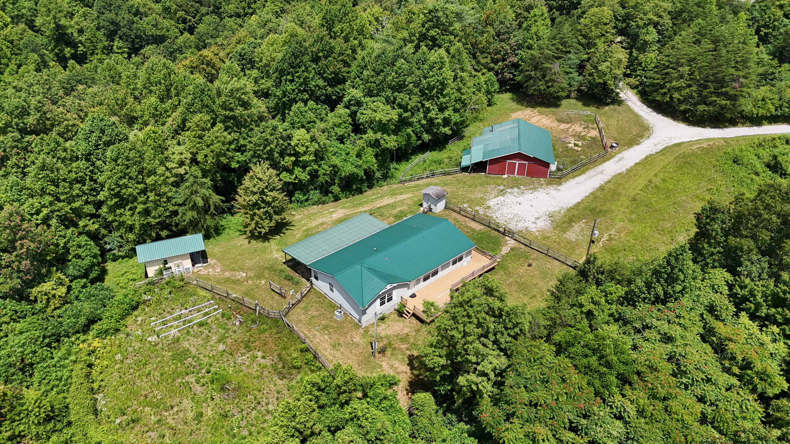 693 Windy Hill Road Campton, KY 41301 - Photo 40 of 44 a8