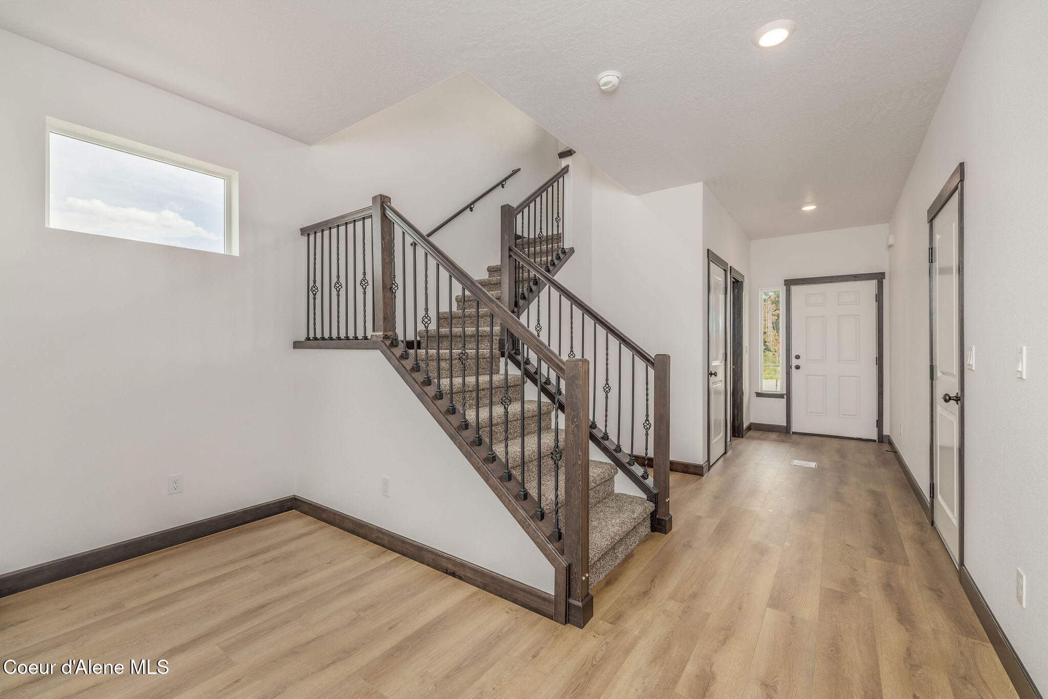 1144 Jersey Street Sandpoint, ID 83864 - Photo 5 of 30 Entry