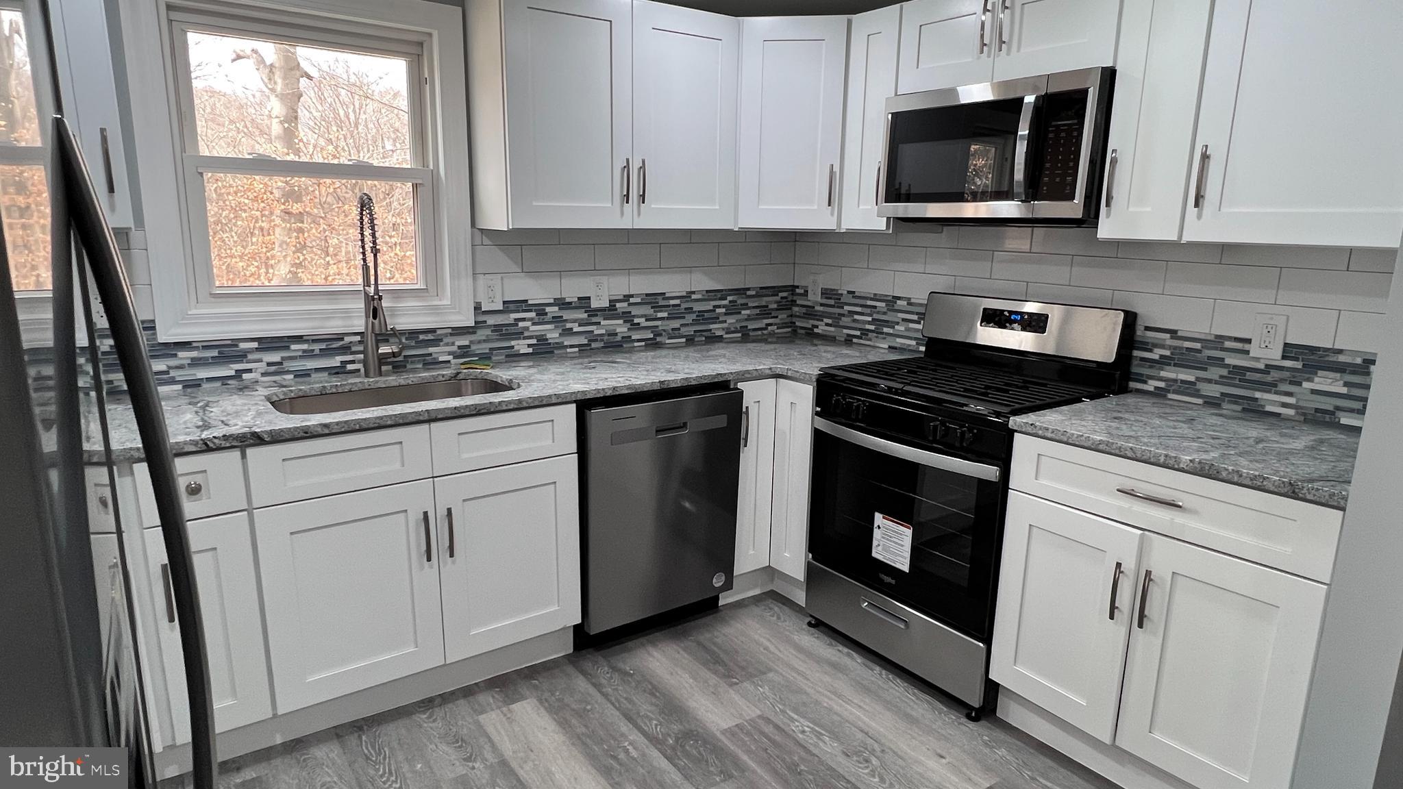301 Ellisdale Road Chesterfield, NJ 08515 - Photo 3 of 31 Designer Kitchen