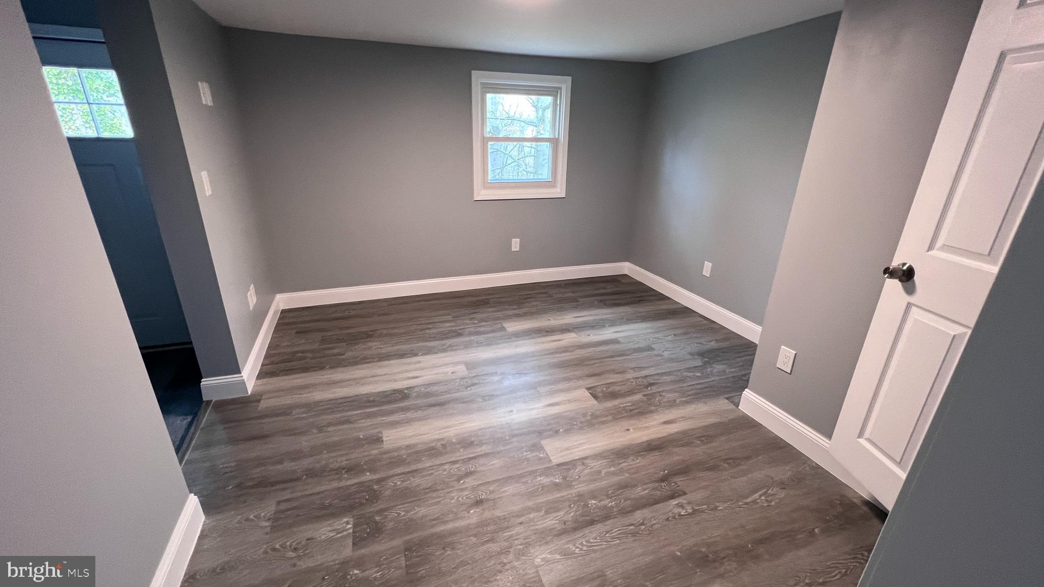 301 Ellisdale Road Chesterfield, NJ 08515 - Photo 8 of 31 Main Bedroom