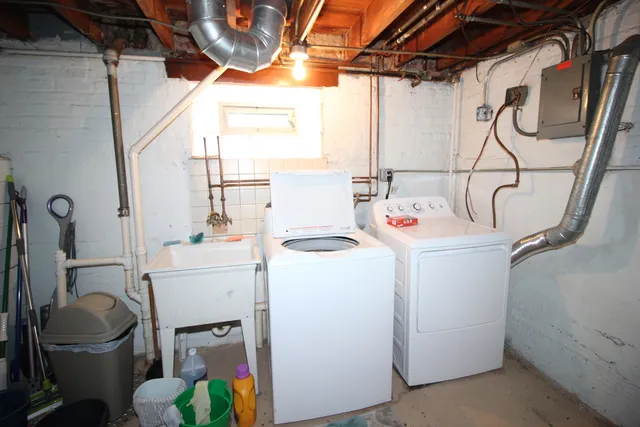 $325,000 | 3332 West 108th Street, Chicago, IL 60655