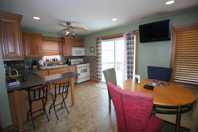 $325,000 | 3332 West 108th Street, Chicago, IL 60655