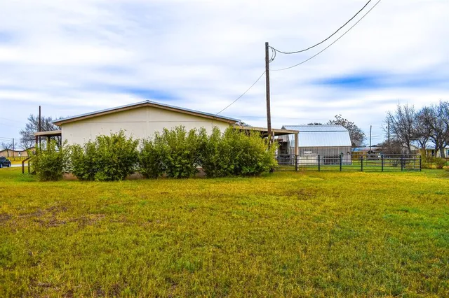 $160,000 | 1301 East Pontotoc Street, Mason, TX 76856