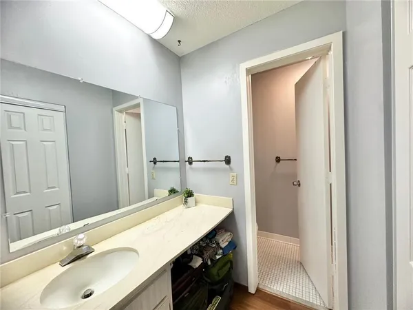 $136,000 | 4120 Parklawn Avenue, Unit 134, Edina, MN 55435