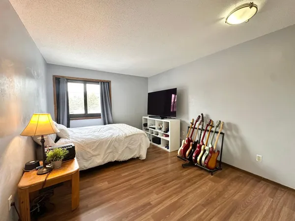 $136,000 | 4120 Parklawn Avenue, Unit 134, Edina, MN 55435