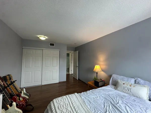 $136,000 | 4120 Parklawn Avenue, Unit 134, Edina, MN 55435