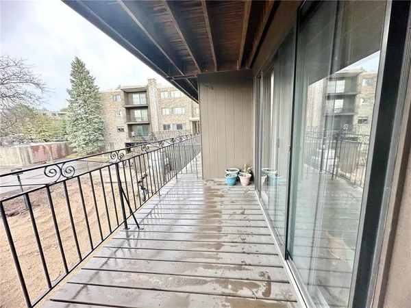 $136,000 | 4120 Parklawn Avenue, Unit 134, Edina, MN 55435