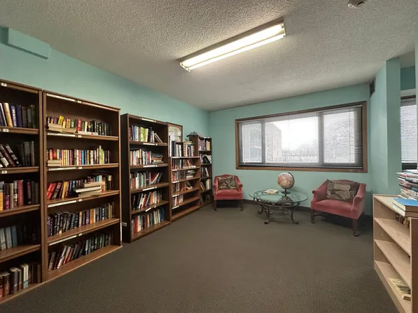 $136,000 | 4120 Parklawn Avenue, Unit 134, Edina, MN 55435