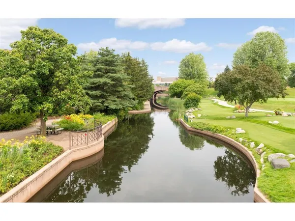 $136,000 | 4120 Parklawn Avenue, Unit 134, Edina, MN 55435