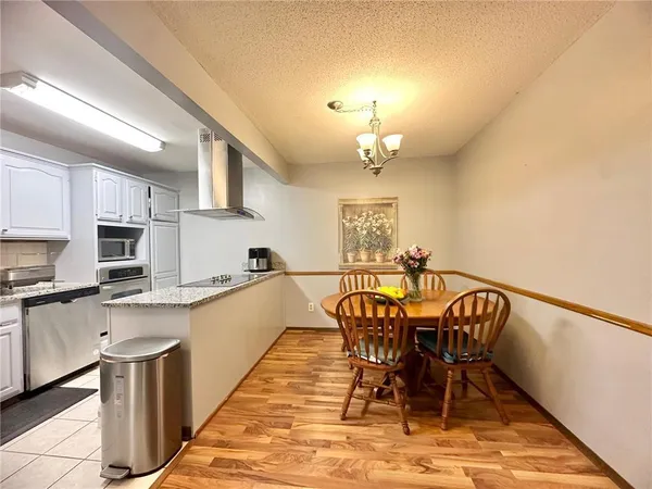 $136,000 | 4120 Parklawn Avenue, Unit 134, Edina, MN 55435