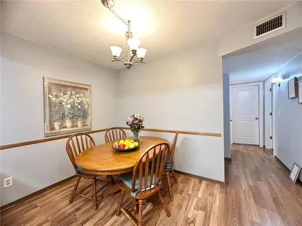 $136,000 | 4120 Parklawn Avenue, Unit 134, Edina, MN 55435