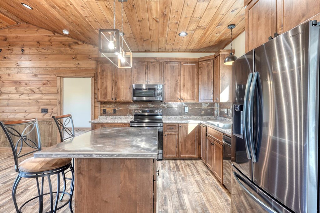 1661 Mauney Circle Blairsville, GA 30512 - Photo 16 of 63