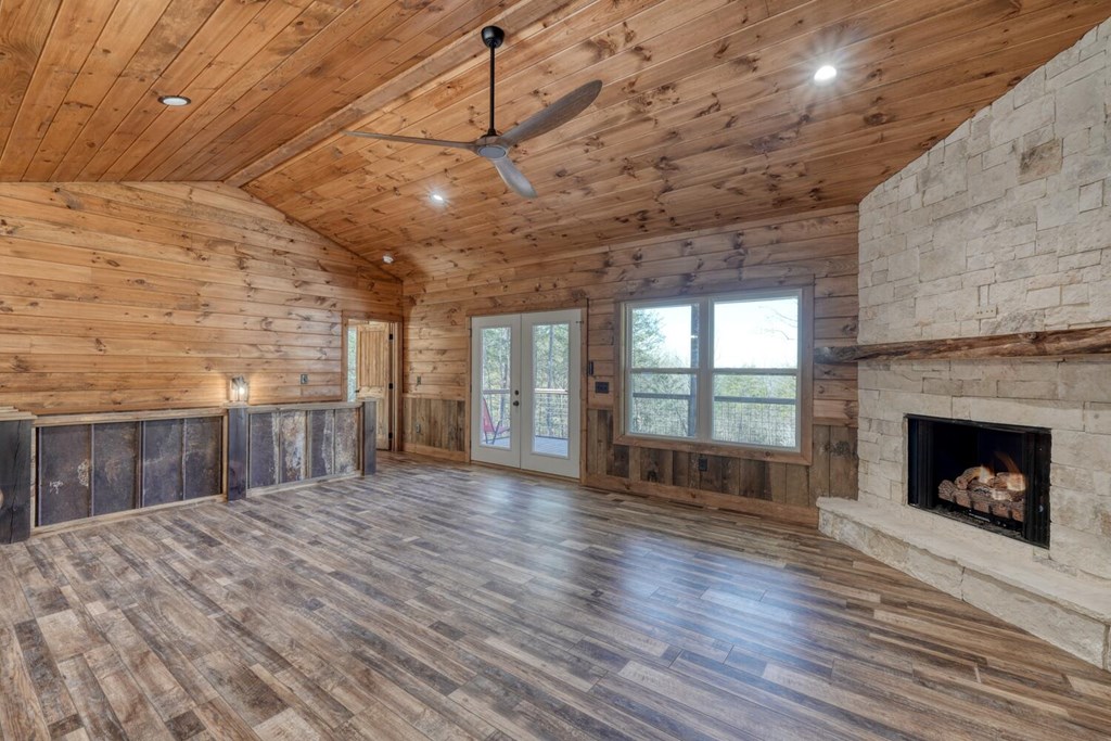 1661 Mauney Circle Blairsville, GA 30512 - Photo 10 of 63