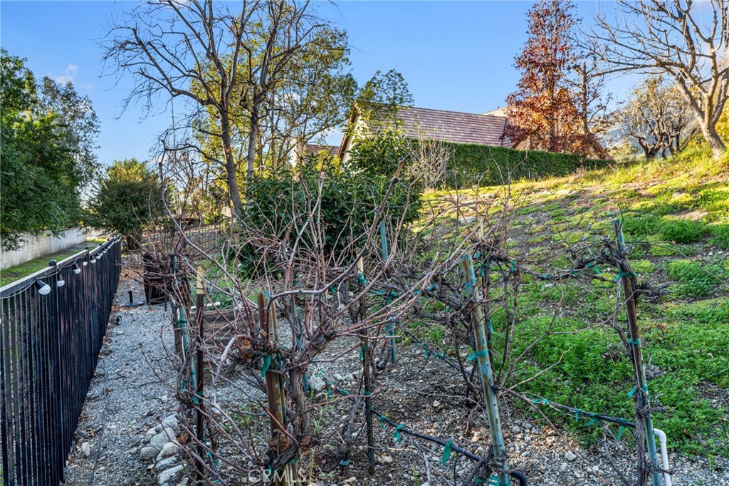 10055 Hillside Road Rancho Cucamonga, CA 91737 - Photo 20 of 46
