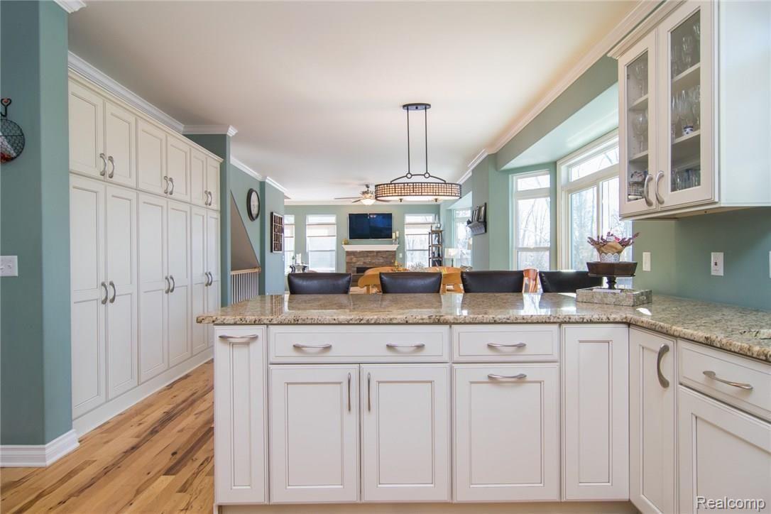 1054 Riverside Street Milford, MI 48381 - Photo 13 of 63 DSC_2060.jpg
