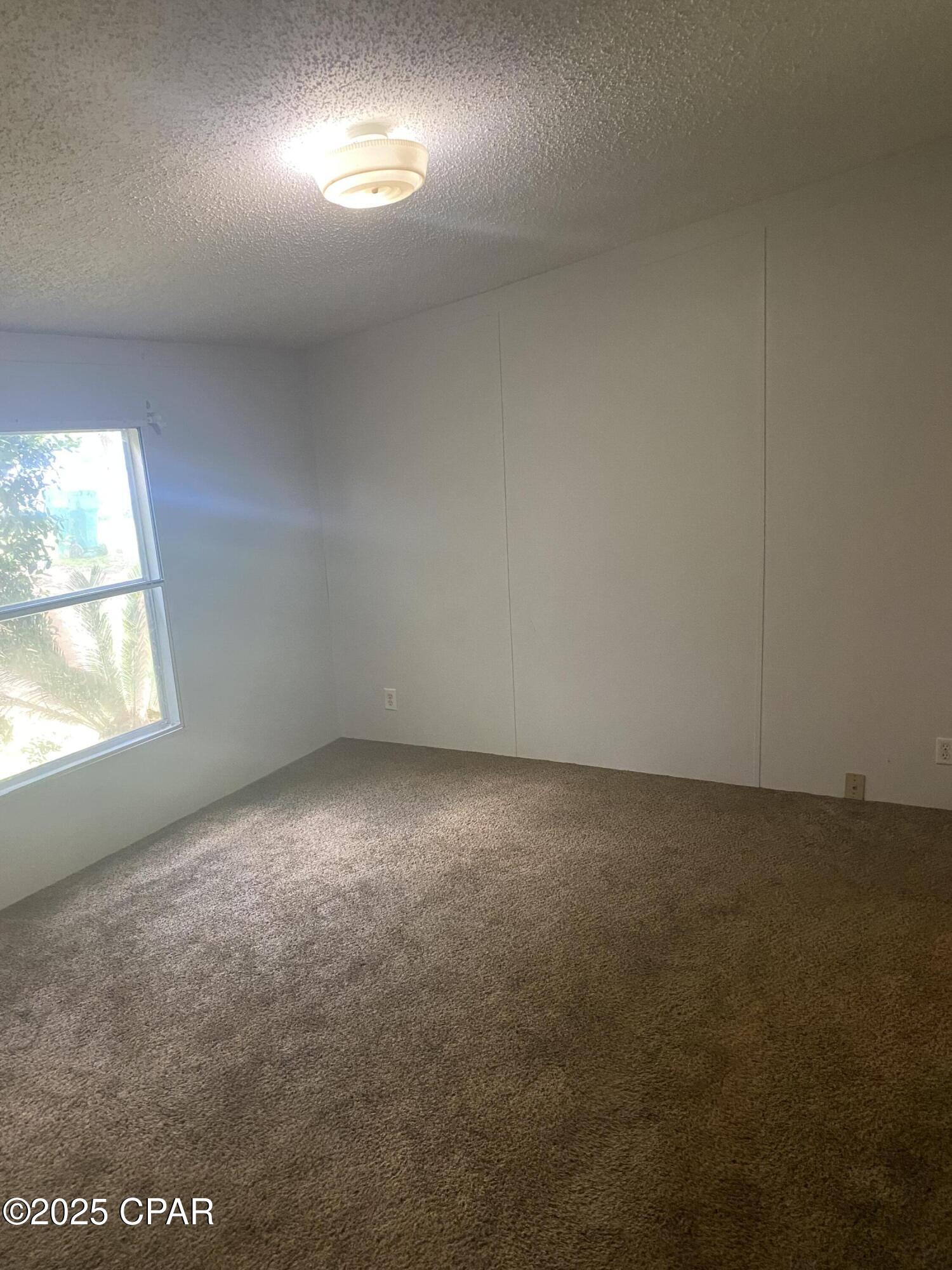 1386 Parker Road Grand Ridge, FL 32442 - Photo 16 of 23