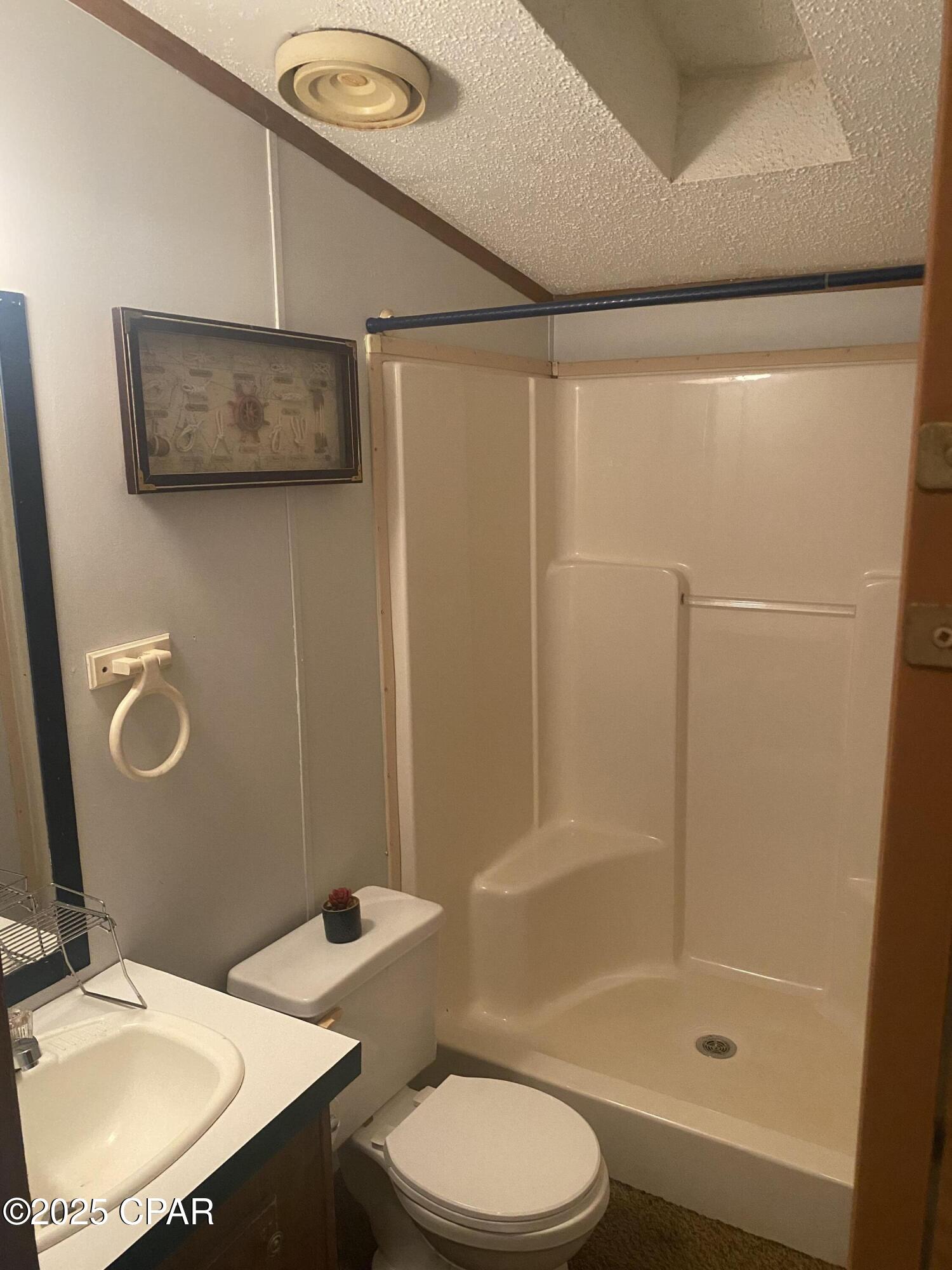 1386 Parker Road Grand Ridge, FL 32442 - Photo 18 of 23