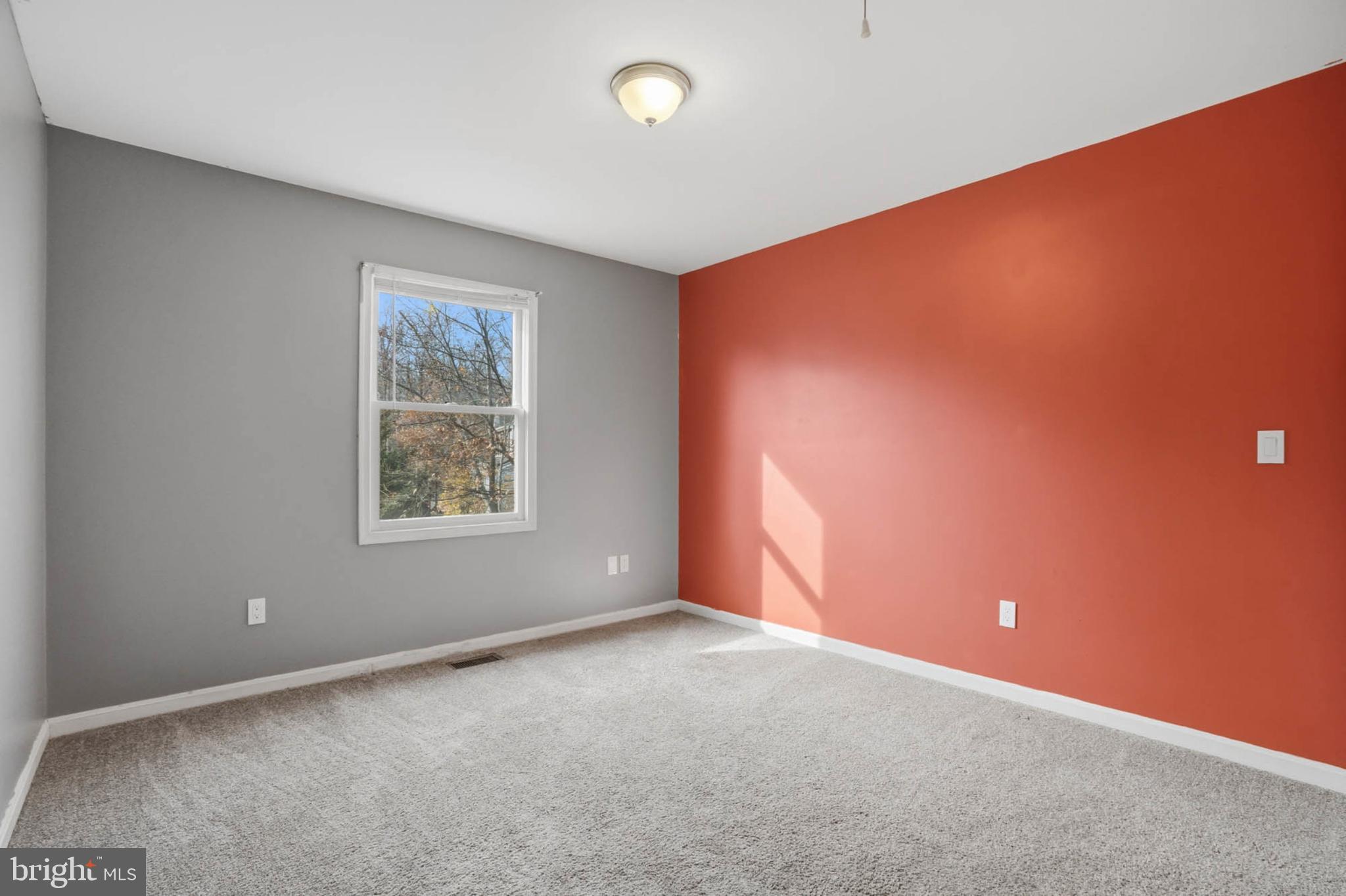4742 Chestnut Road Shady Side, MD 20764 - Photo 21 of 41 Bright and inviting room with bold accents.
