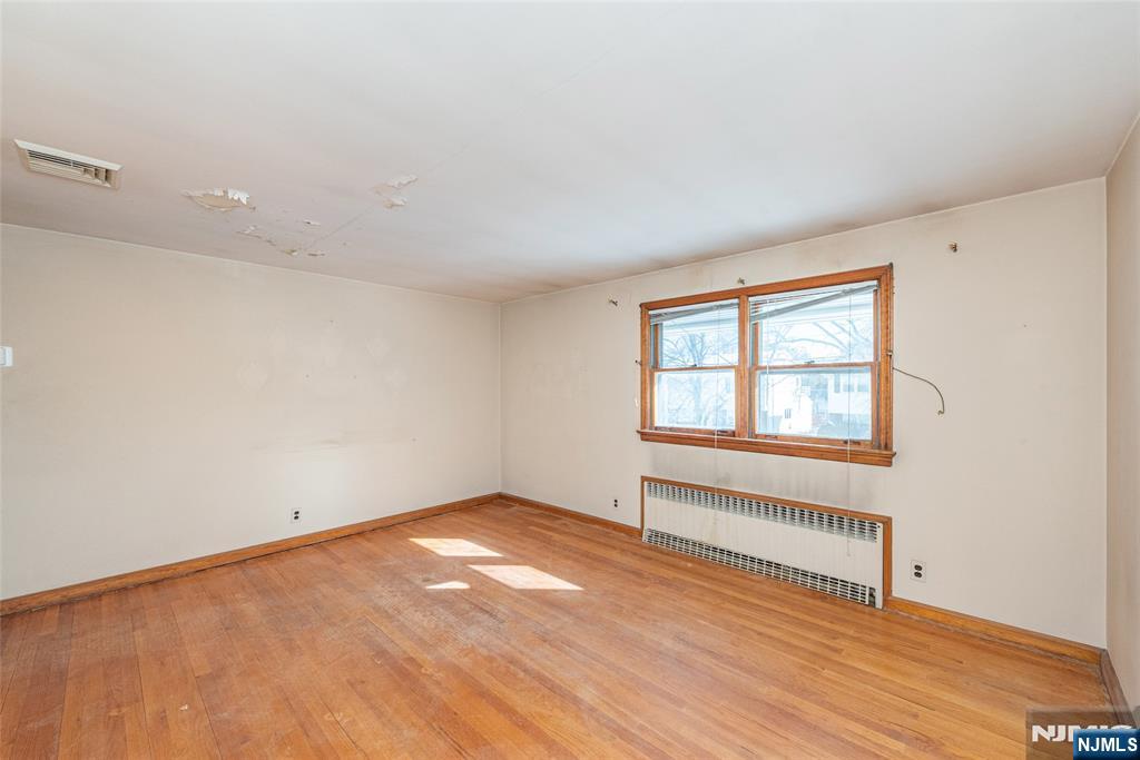 90 Dick Street Clifton, NJ 07013 - Photo 17 of 21