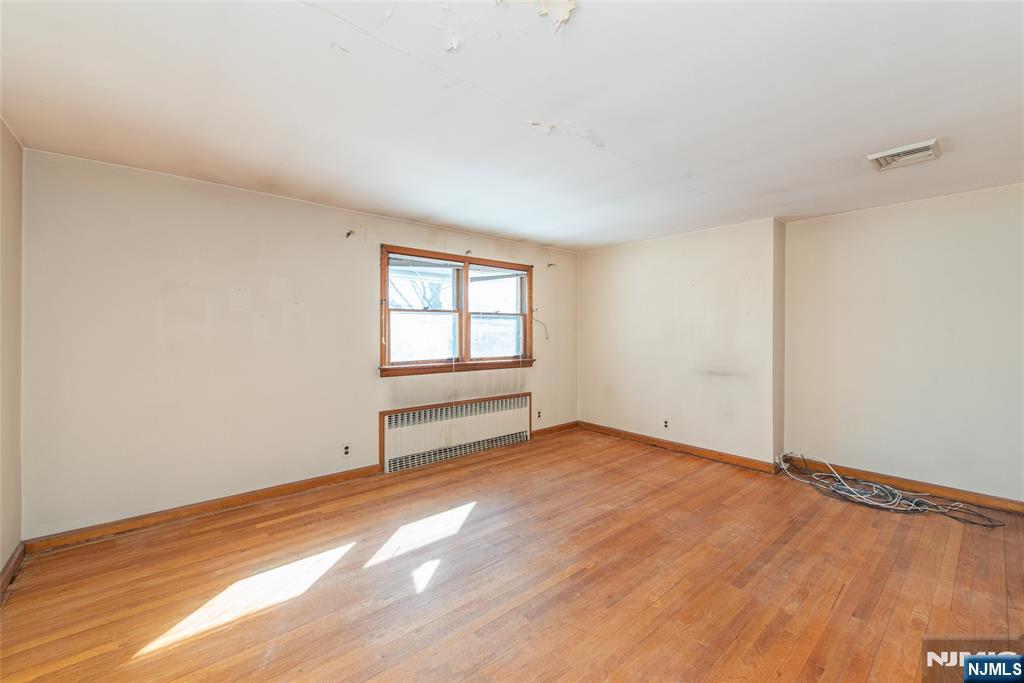 90 Dick Street Clifton, NJ 07013 - Photo 10 of 21