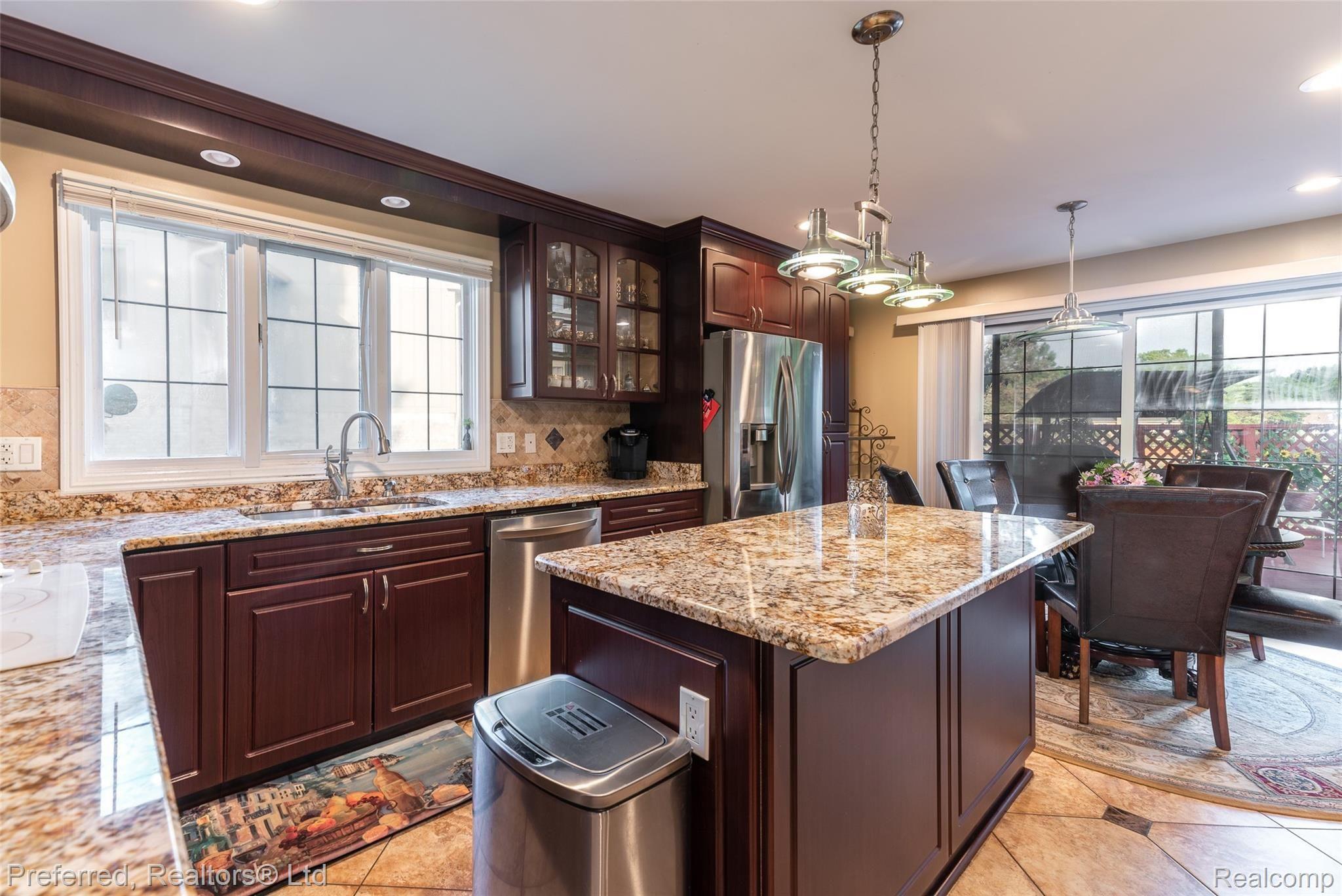 31170 Country Ridge Circle Farmington, MI 48331 - Photo 16 of 56 DSC_1050-Edit.jpg