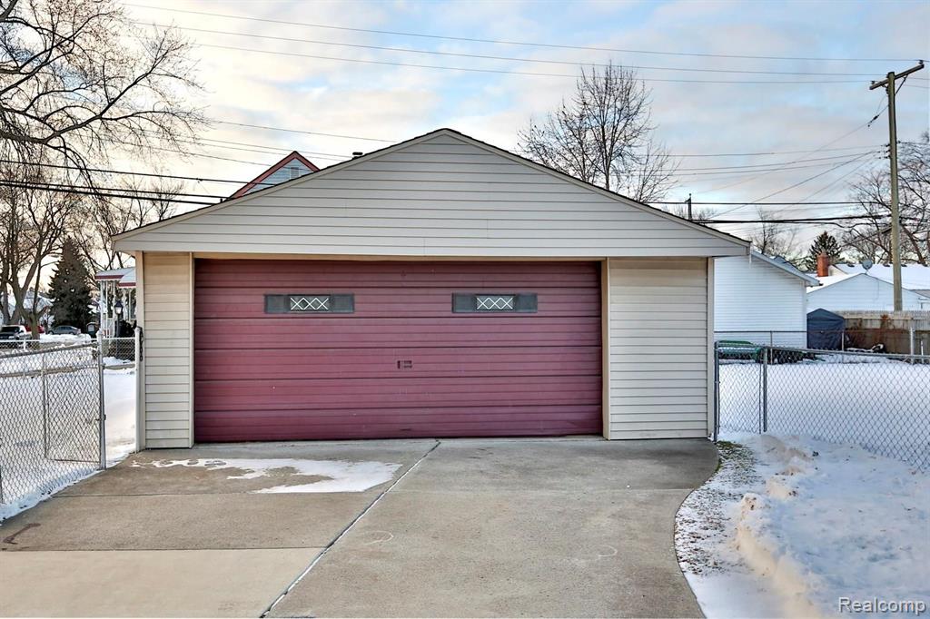 1959 Goddard Road Lincoln Park, MI 48146 - Photo 3 of 20
