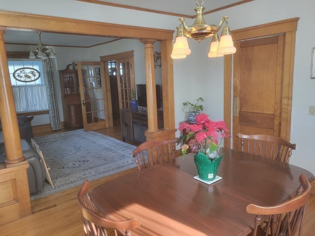 970 Pleasant Street Worcester, MA 01602 - Photo 23 of 39 a dining room with furniture and window