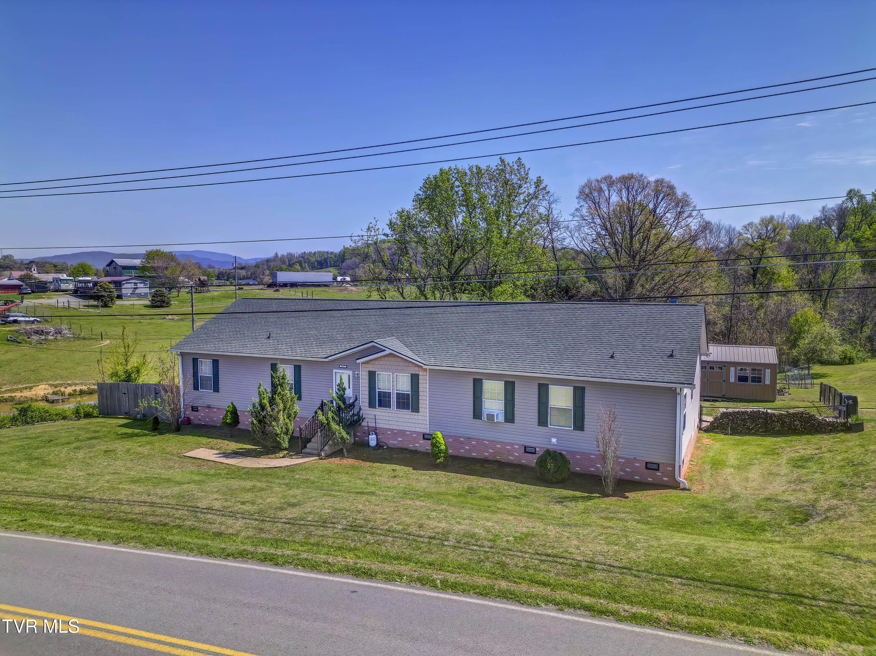 617 Telford New Victory Road Telford, TN 37690 - Photo 2 of 48 617 Telford New Victory (16)